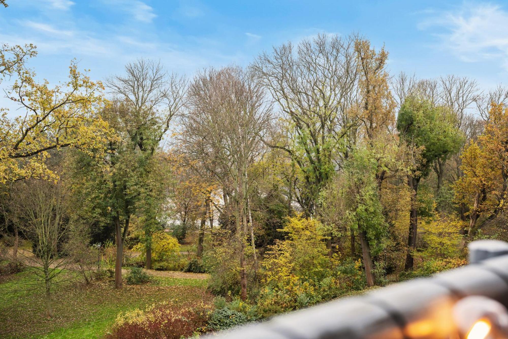 Apartamento Edler Wohnraum Schwanenteich-Oase Mit Balkon, Kaffeevollautomat, Lift & Parkplatz Zwickau Exterior foto