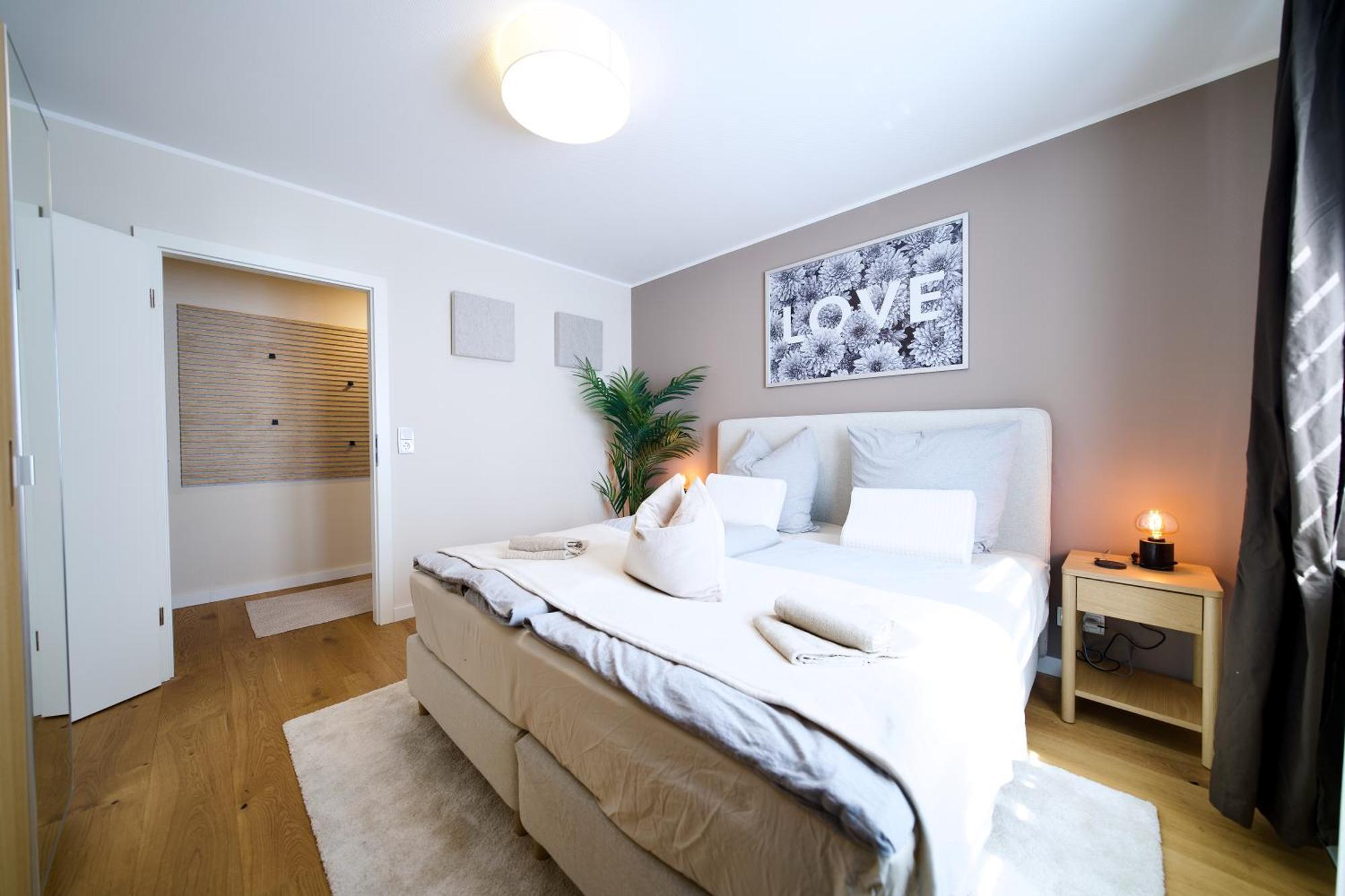 Apartamento Edler Wohnraum Schwanenteich-Oase Mit Balkon, Kaffeevollautomat, Lift & Parkplatz Zwickau Exterior foto