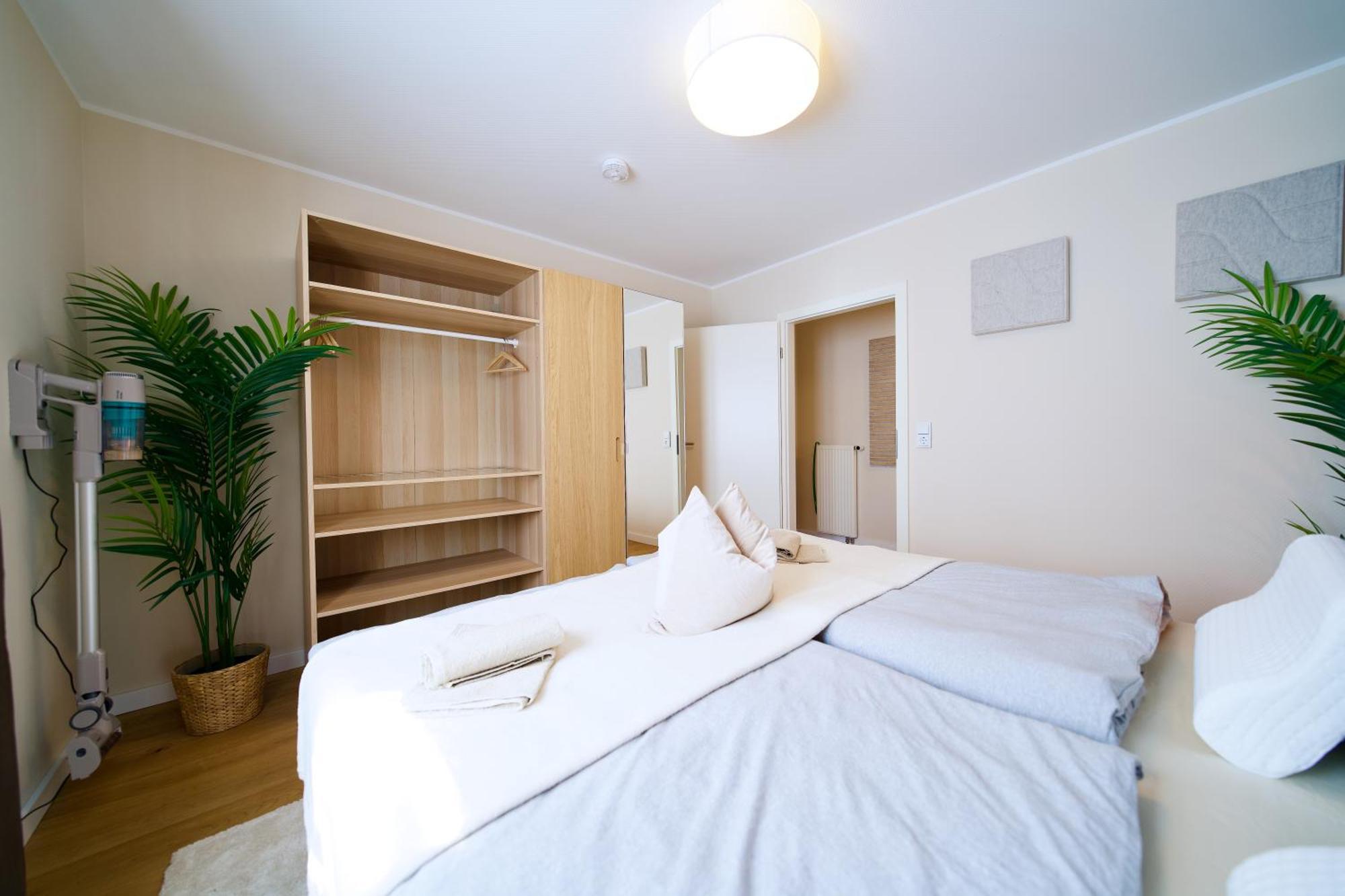 Apartamento Edler Wohnraum Schwanenteich-Oase Mit Balkon, Kaffeevollautomat, Lift & Parkplatz Zwickau Exterior foto